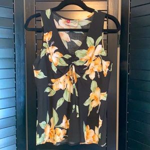 Hilo Hattie’s Hawaiian Original Sleeveless Top